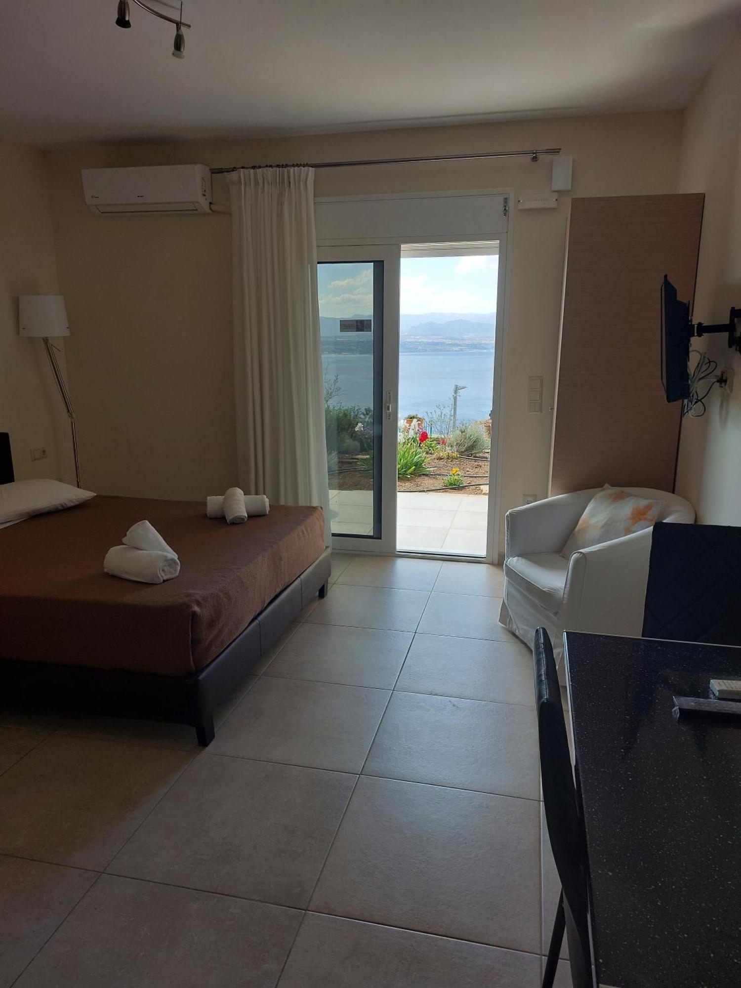 Aegean View Villa ルートラキ エクステリア 写真