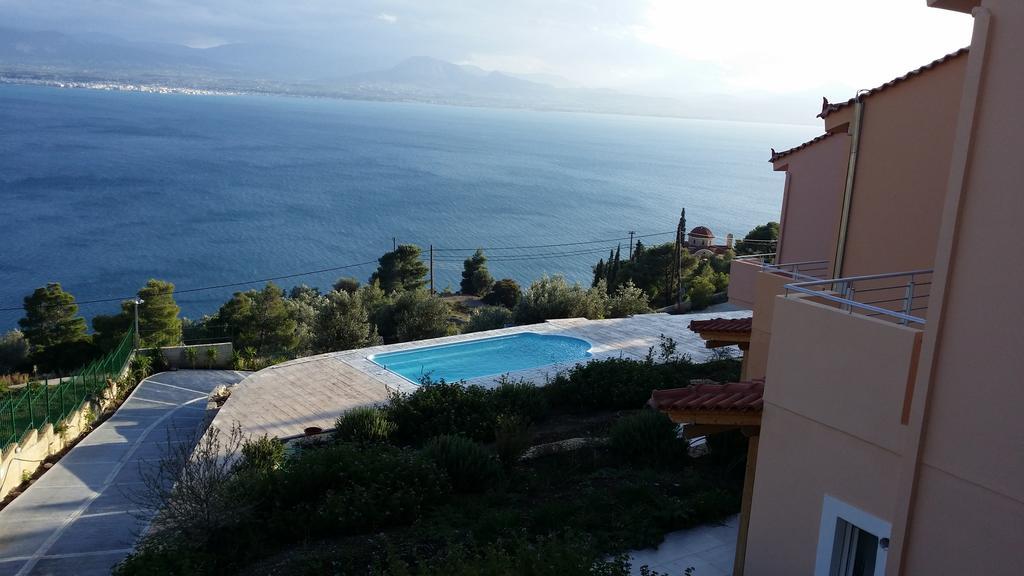 Aegean View Villa ルートラキ エクステリア 写真