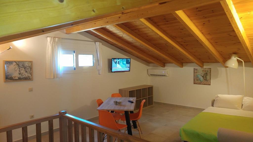 Aegean View Villa ルートラキ エクステリア 写真
