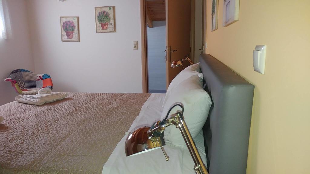 Aegean View Villa ルートラキ エクステリア 写真